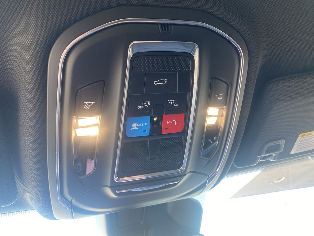 2025 Jeep Grand Cherokee Limited photo 25