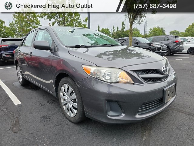 2012 Toyota Corolla LE photo 3