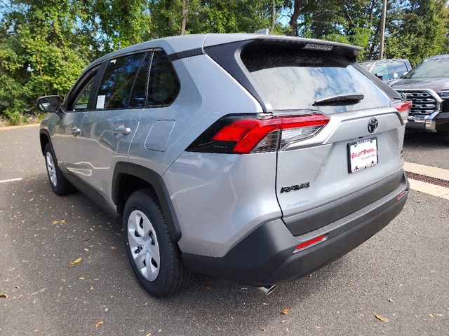 2025 Toyota RAV4 LE photo 3