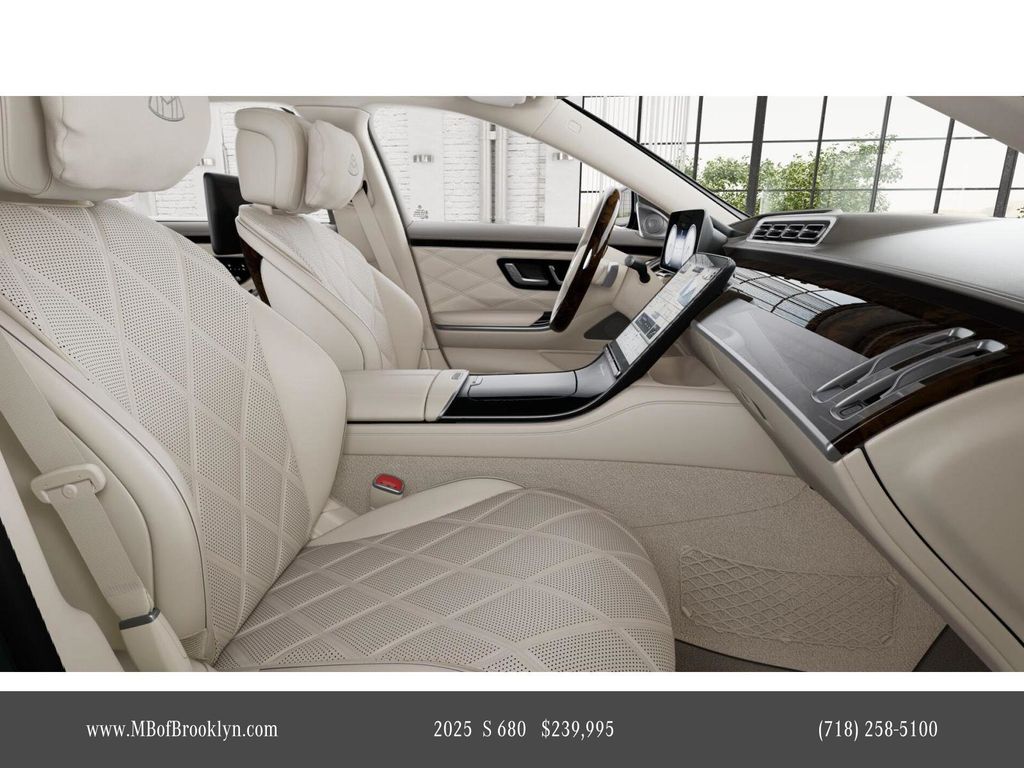 2025 Mercedes Benz S Maybach 680 4MATIC photo 4