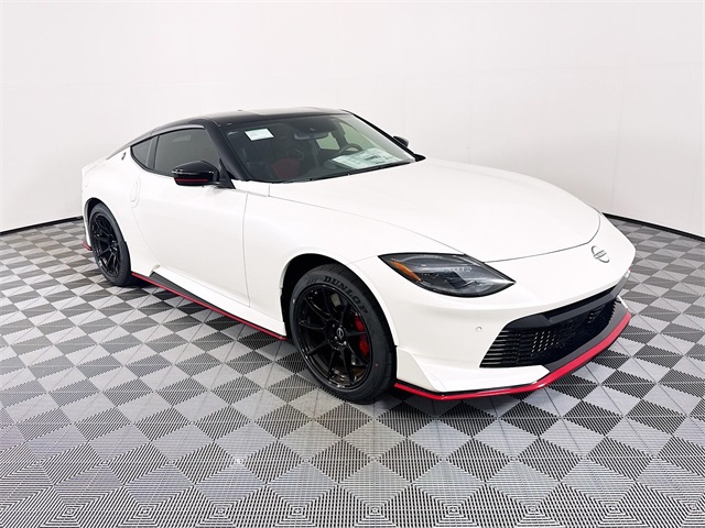 Nissan Nismo ウィンドブレーカー Sサイズ　2025年モデル New 2025 Nissan Z NISMO® Sports Car in Cocoa #80494 | Mike