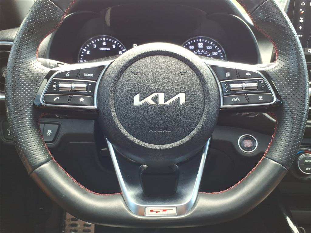 2022 Kia Forte GT photo 16