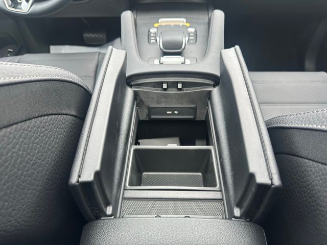 2026 Mercedes Benz GLE 450 4MATIC photo 38