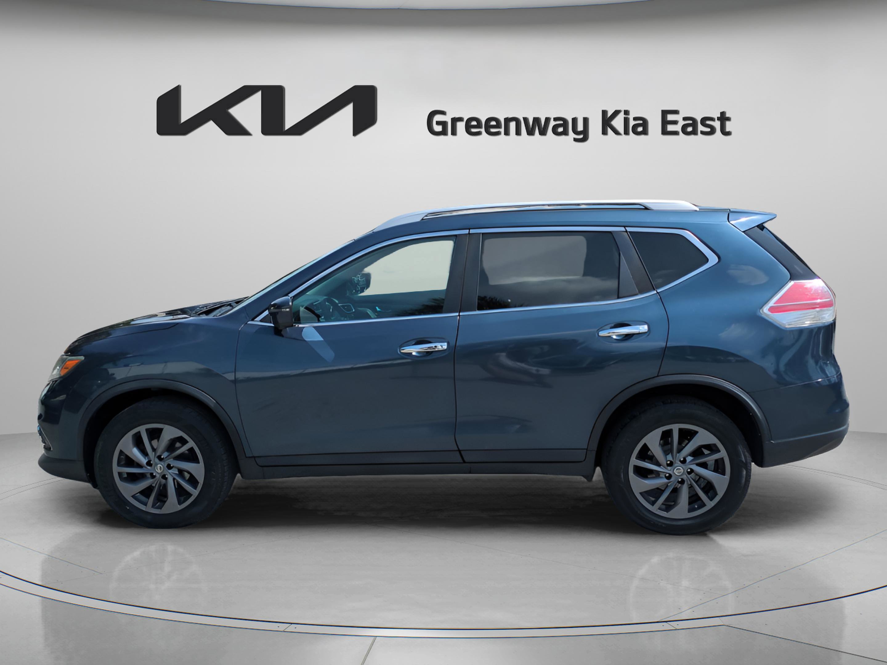 2016 Nissan Rogue SL photo 4