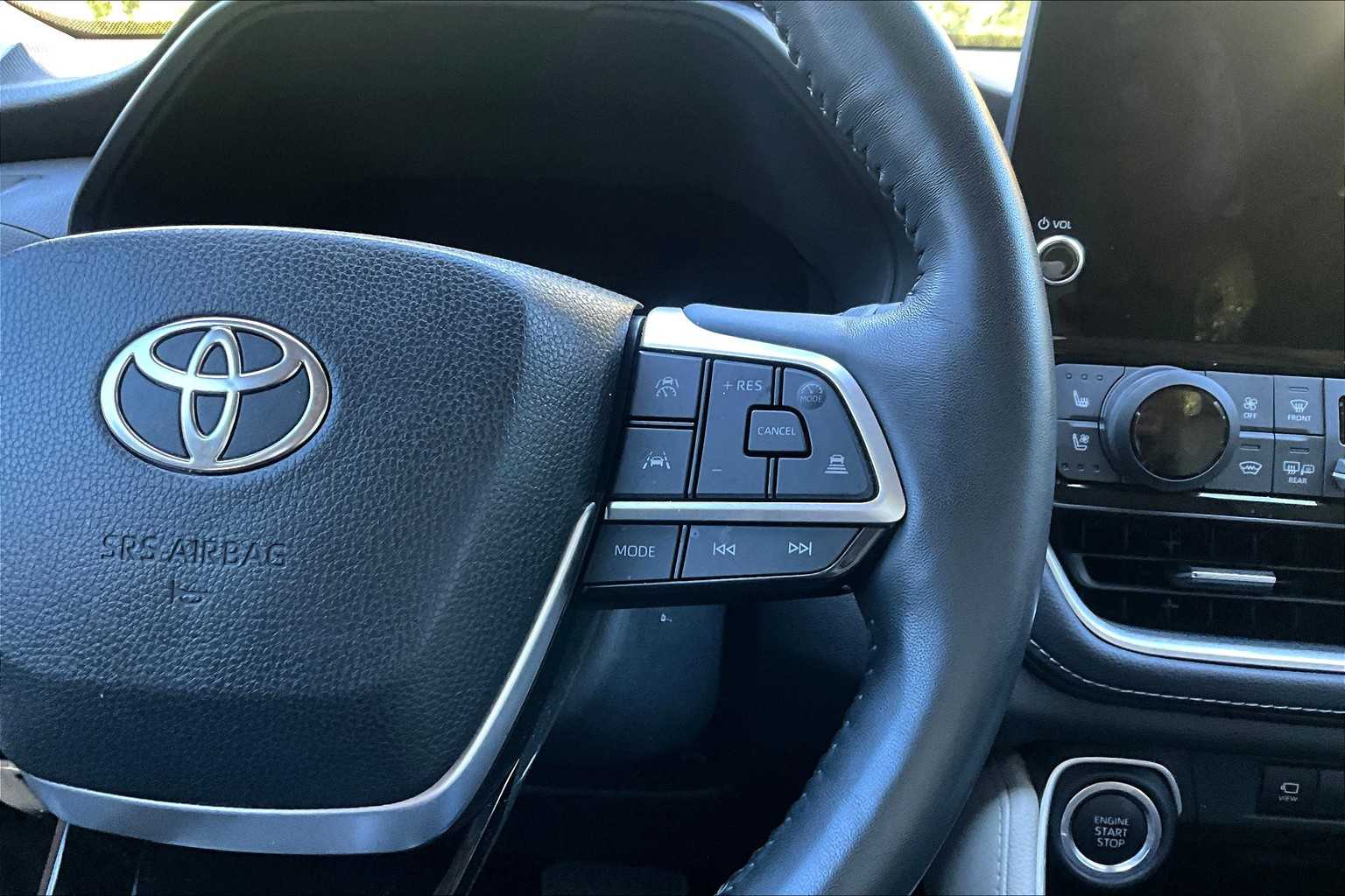 2024 Toyota Grand Highlander Platinum AWD photo 23