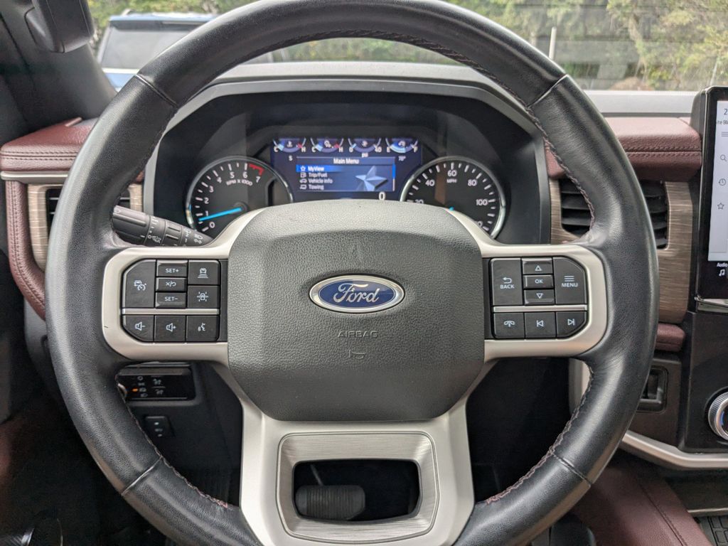 2023 Ford Expedition Limited photo 25