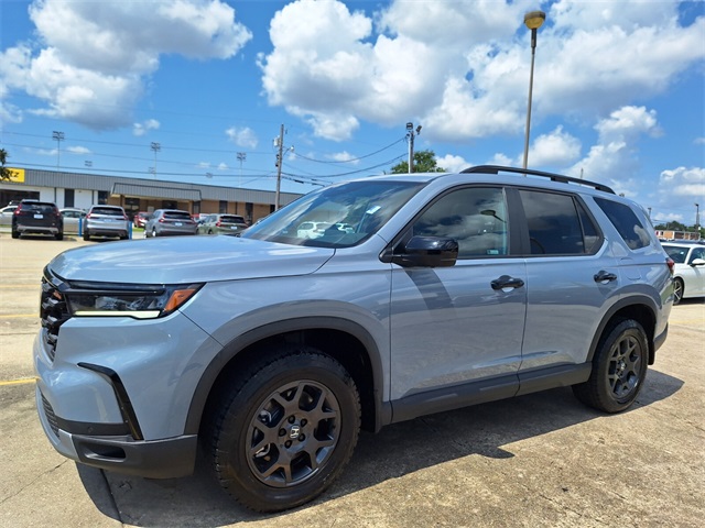 2024 Honda Pilot TrailSport photo 6
