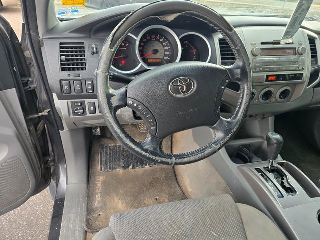 2009 Toyota Tacoma V6 Double Cab photo 2