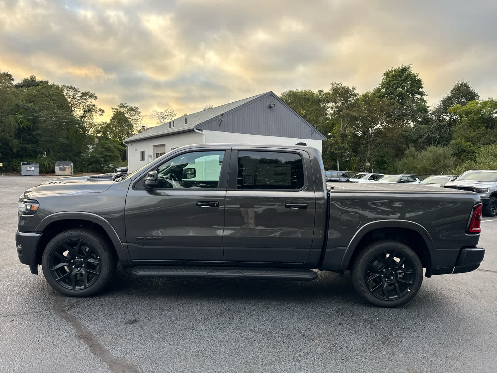 2025 Ram 1500 Laramie photo 5