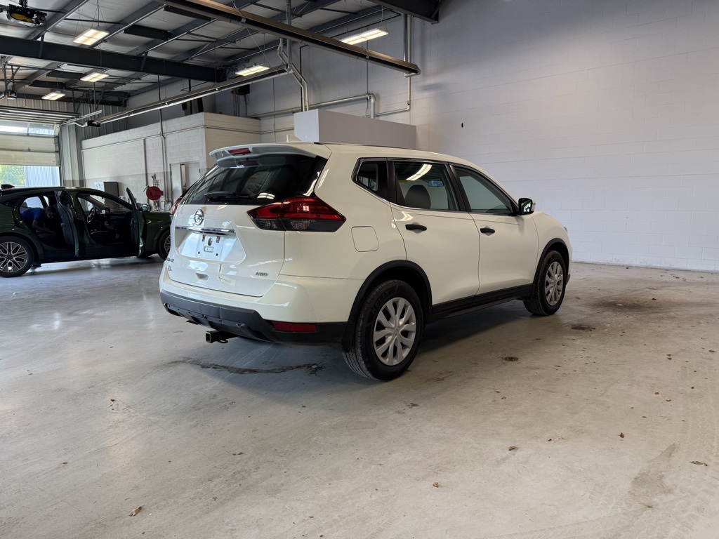 2017 Nissan Rogue S photo 6