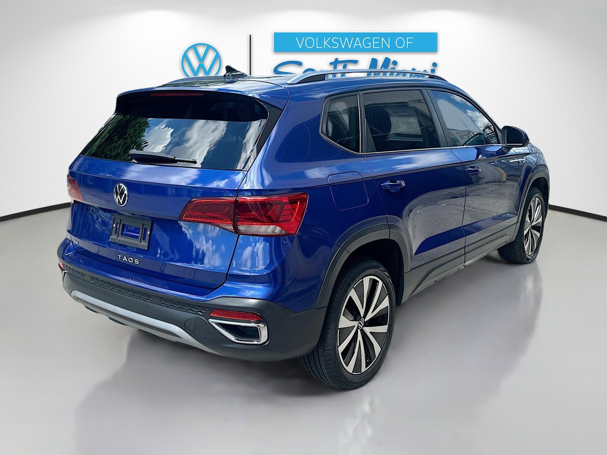 2022 Volkswagen Taos SE photo 4