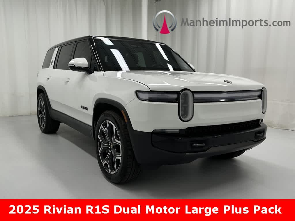 2025 Rivian R1S Adventure's photo