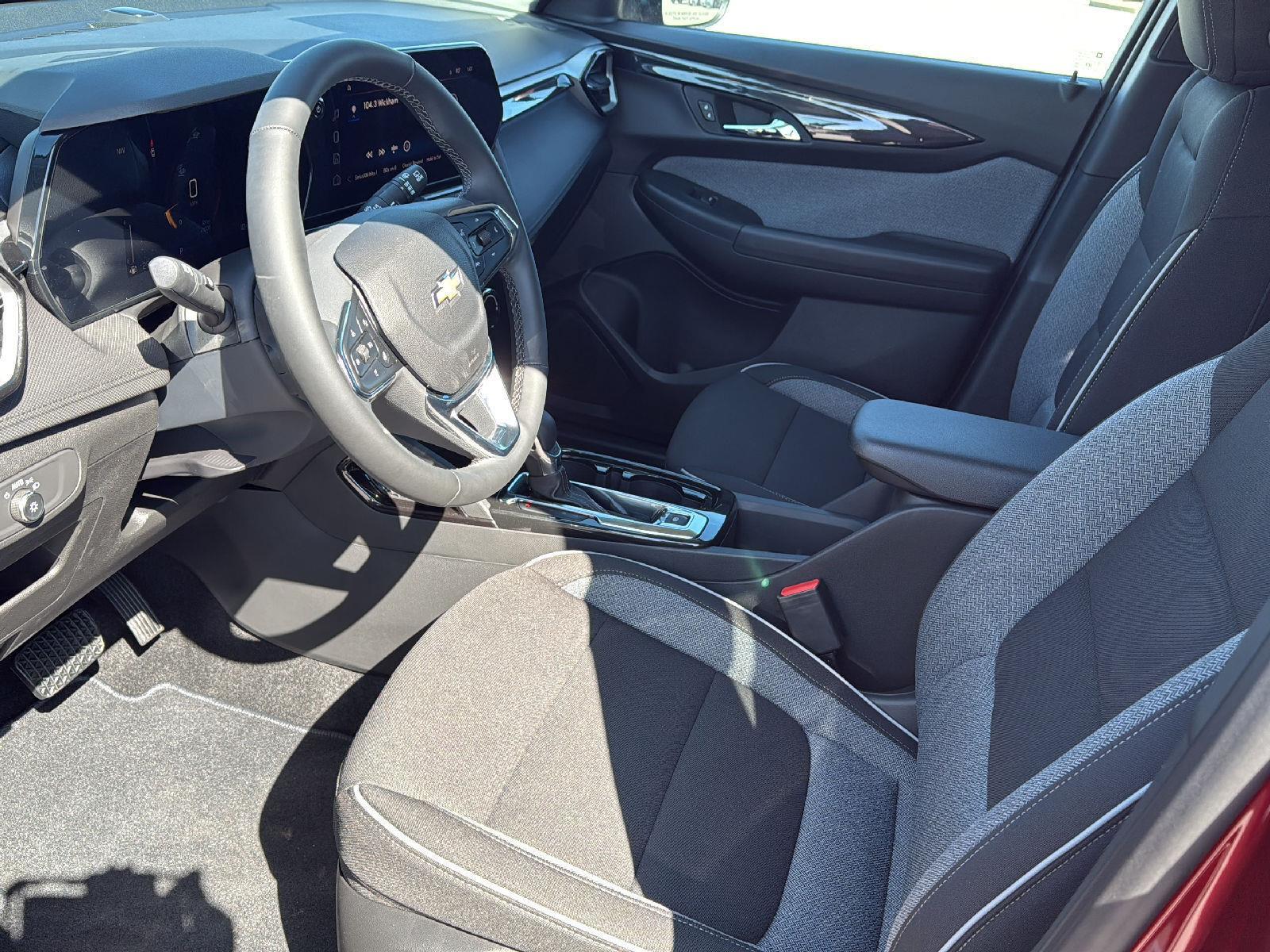 2025 Chevrolet Trailblazer LT photo 10