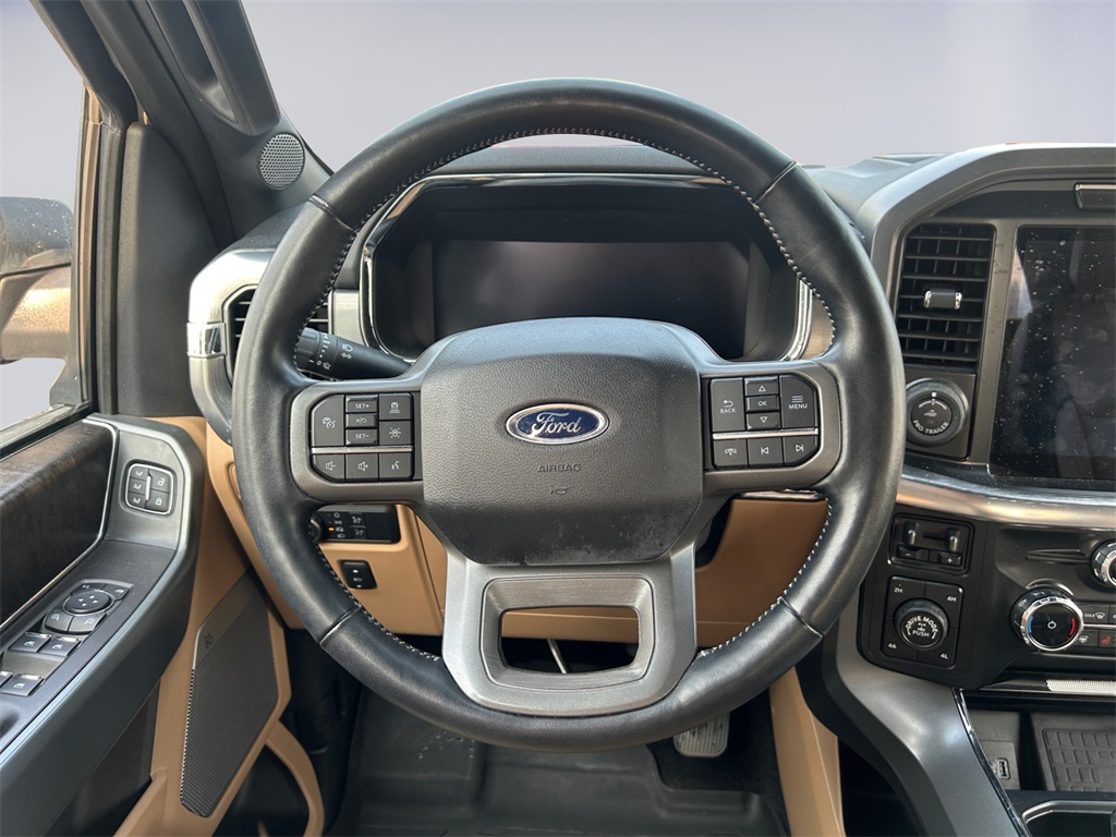 2022 Ford F-150 Lariat photo 13