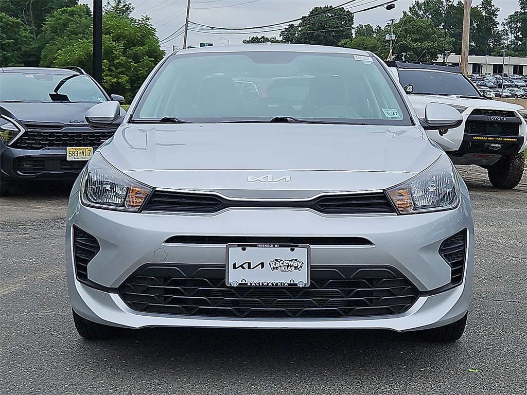 2022 Kia Rio LX photo 2
