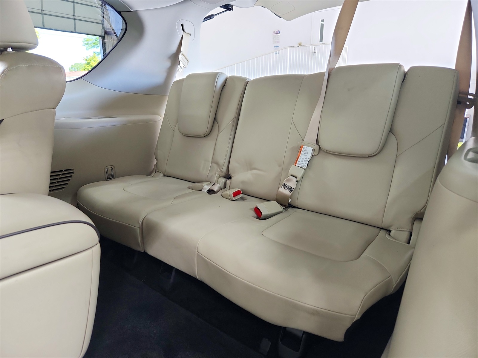 2023 Infiniti QX80 Luxe photo 33