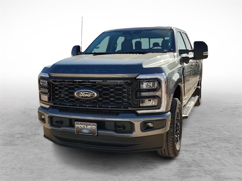 2025 Ford F-250 photo 4