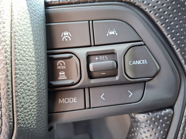 2025 Toyota Tacoma SR Double Cab photo 16