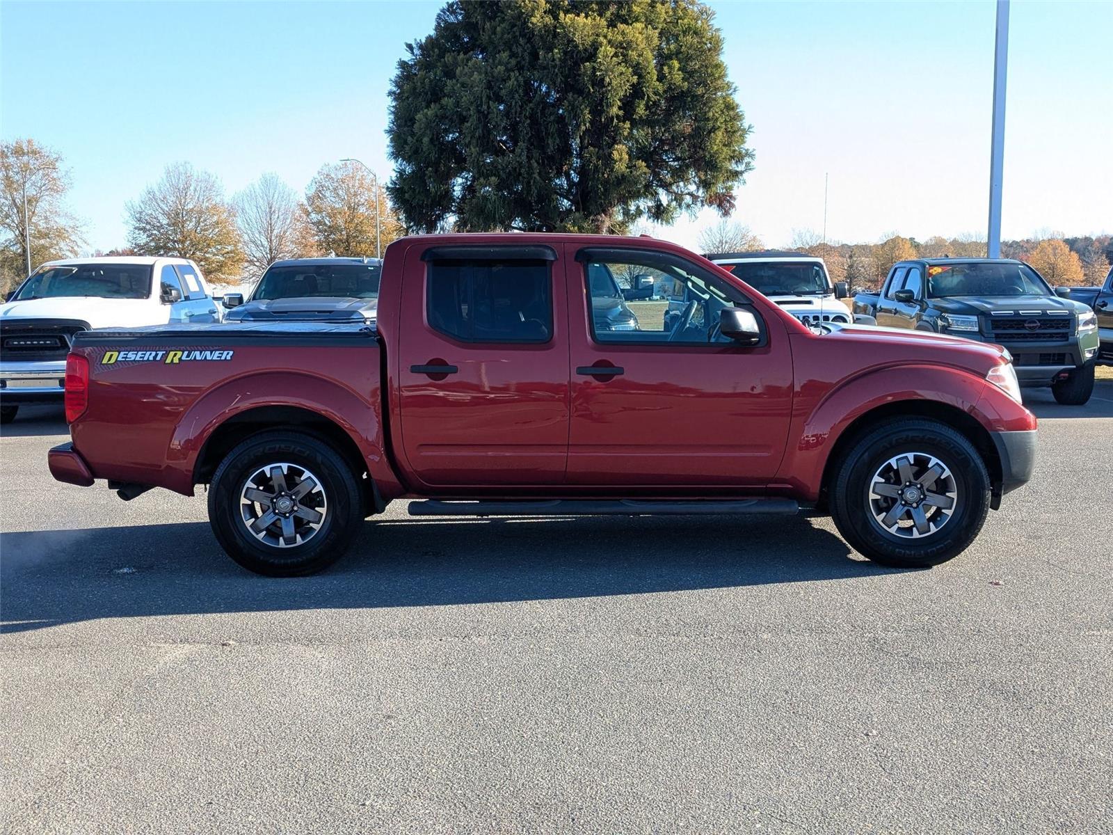 2016 Nissan Frontier Desert Runner photo 4