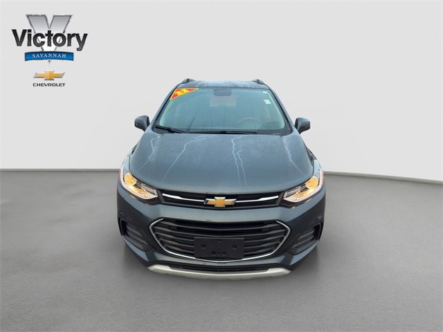 2022 Chevrolet Trax LT photo 2