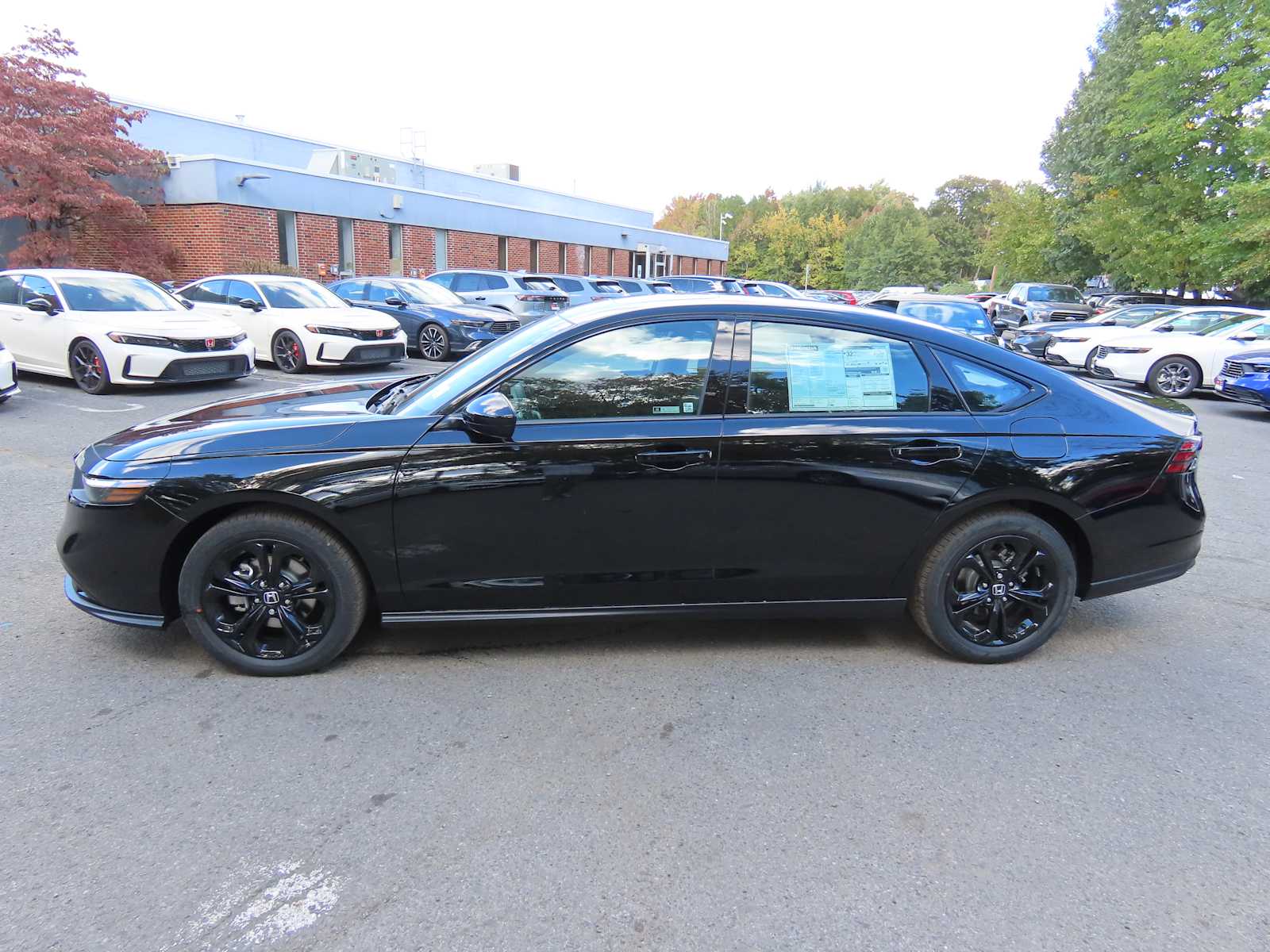 2025 Honda Accord SE photo 2