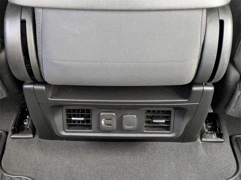 2022 Chevrolet Silverado RST photo 11