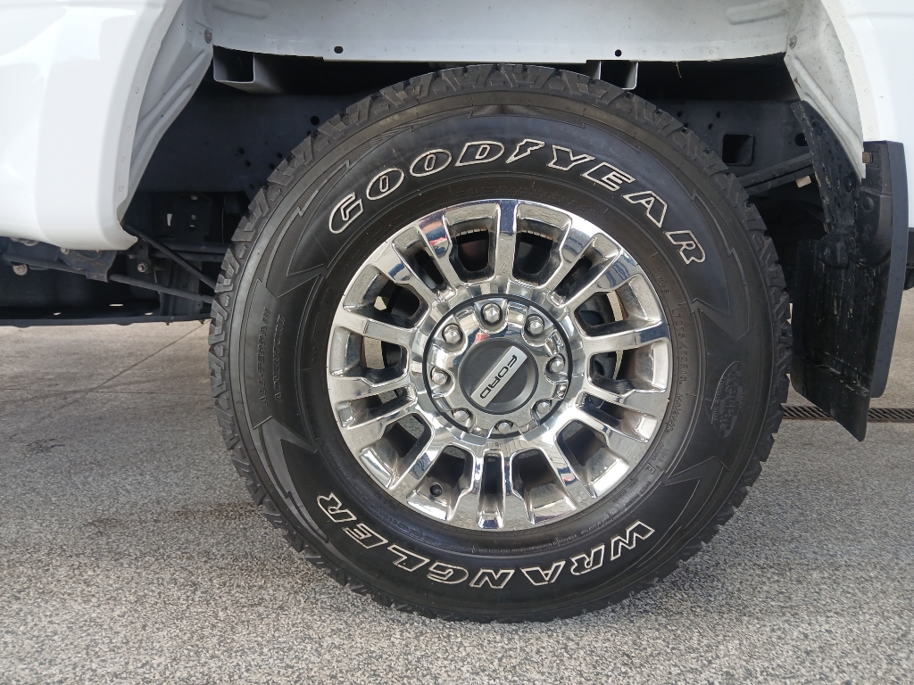 2022 Ford F-250 XLT photo 9