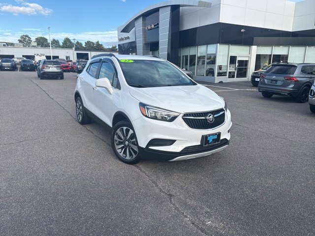 2022 Buick Encore Preferred's photo