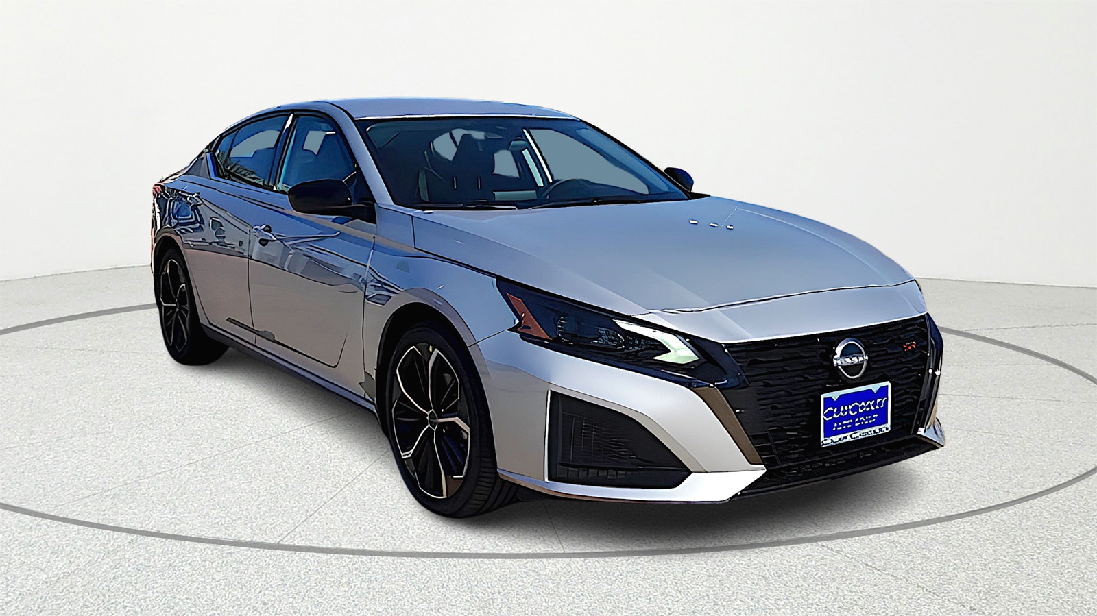 2025 Nissan Altima SR's photo