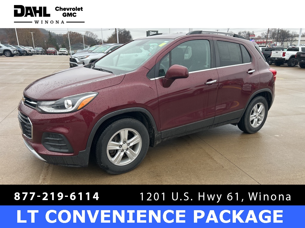 2017 Chevrolet Trax LT photo 2