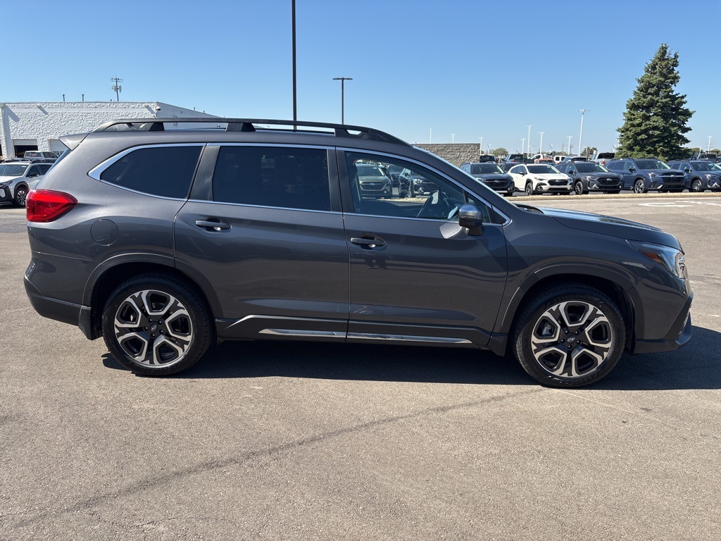 2023 Subaru Ascent Limited photo 2
