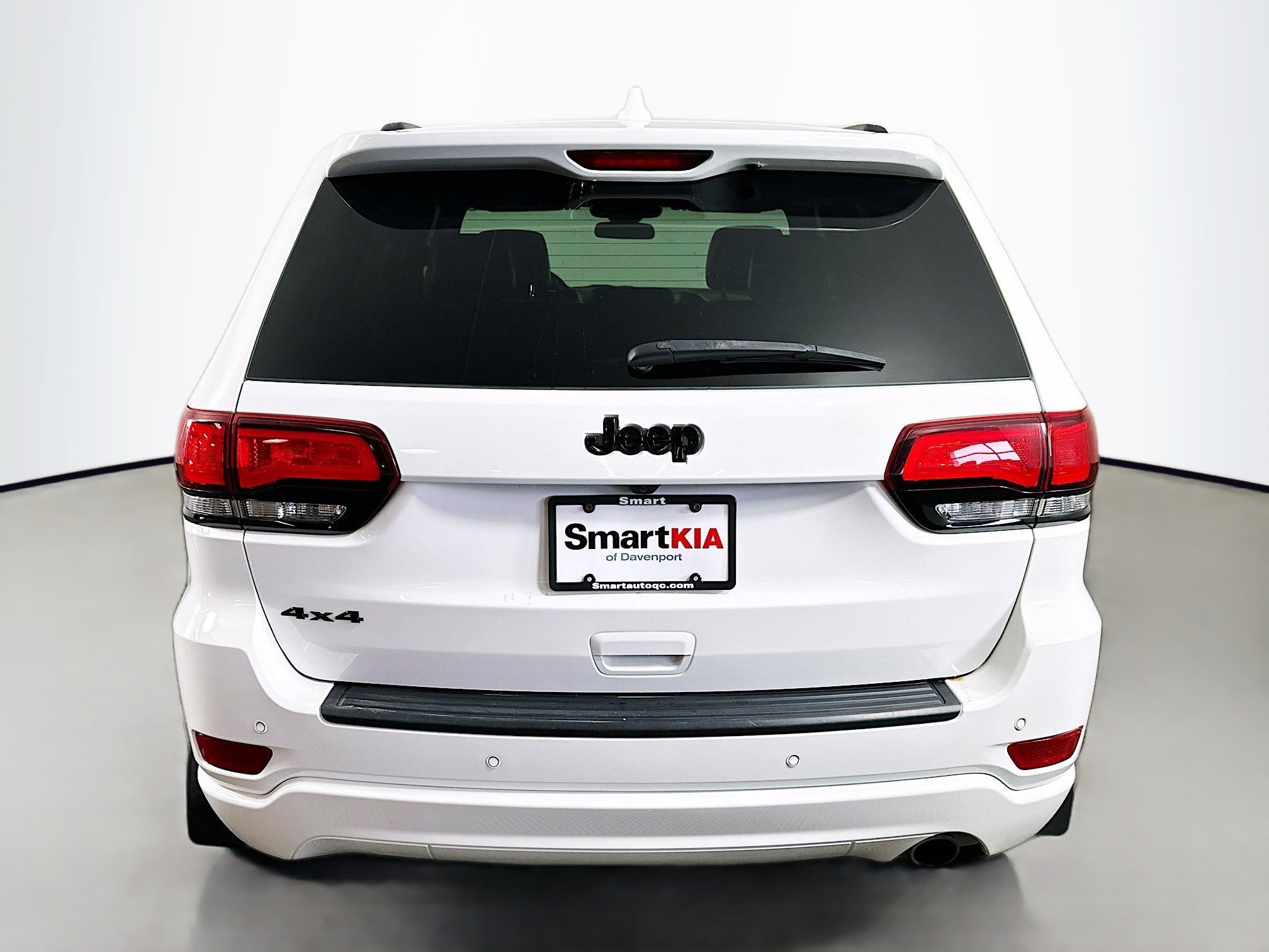 2021 Jeep Grand Cherokee Laredo X photo 3