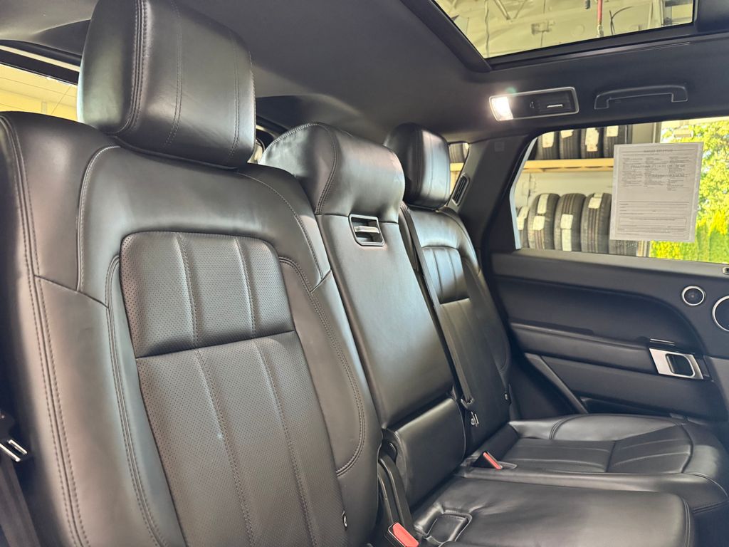 2021 Land Rover Range Rover Sport HSE Silver Edition photo 26