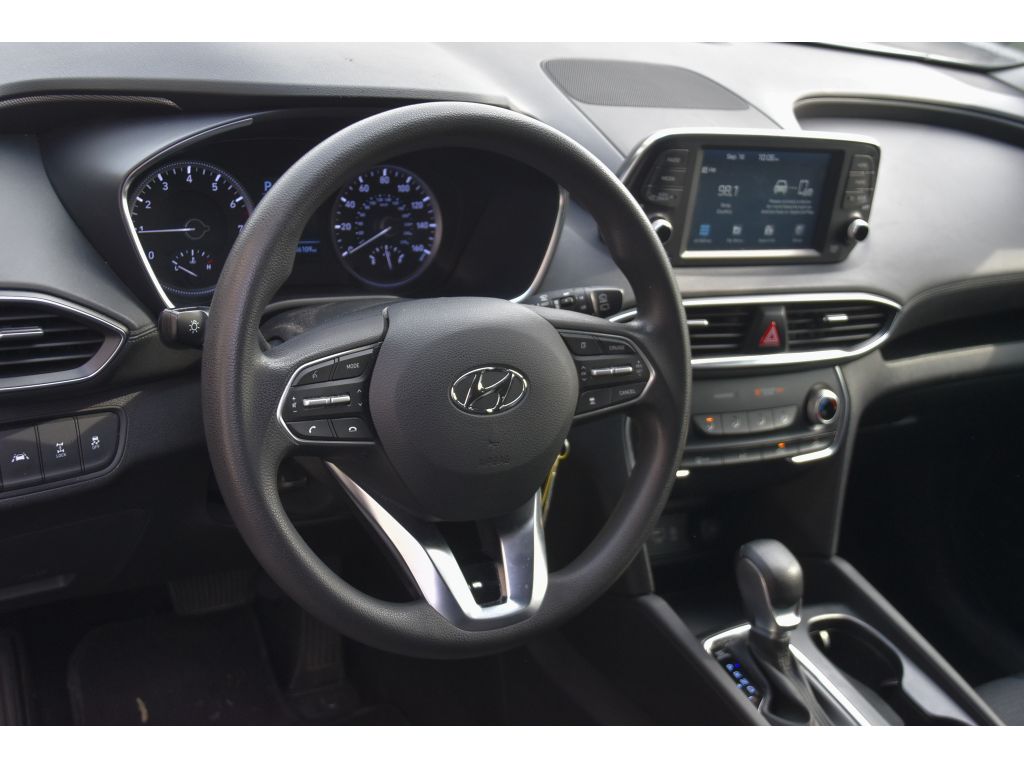 2020 Hyundai Santa Fe SE photo 12