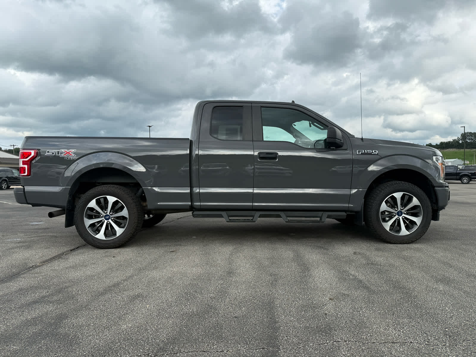 2020 Ford F-150 XL photo 10