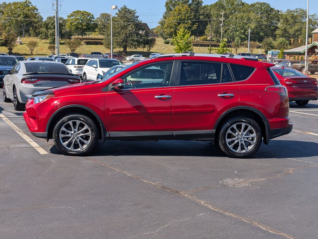 2016 Toyota RAV4 Limited photo 4