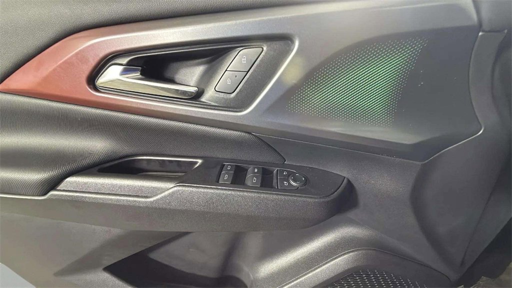 2024 Chevrolet Equinox EV 3RS photo 23