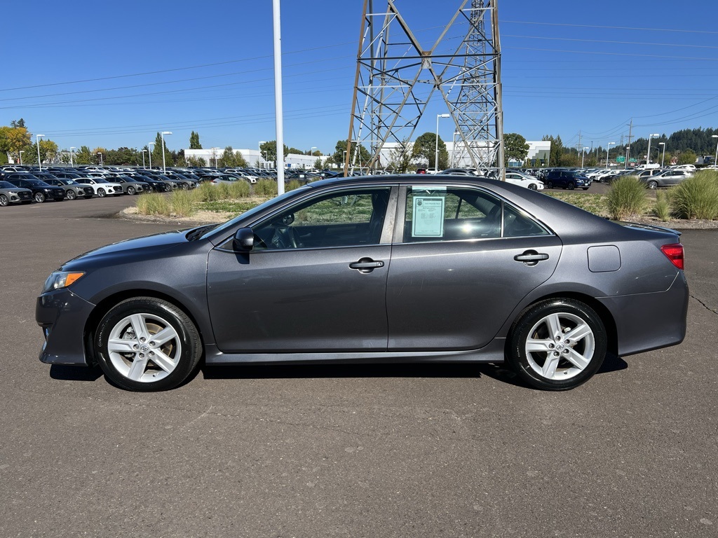 2014 Toyota Camry L photo 3