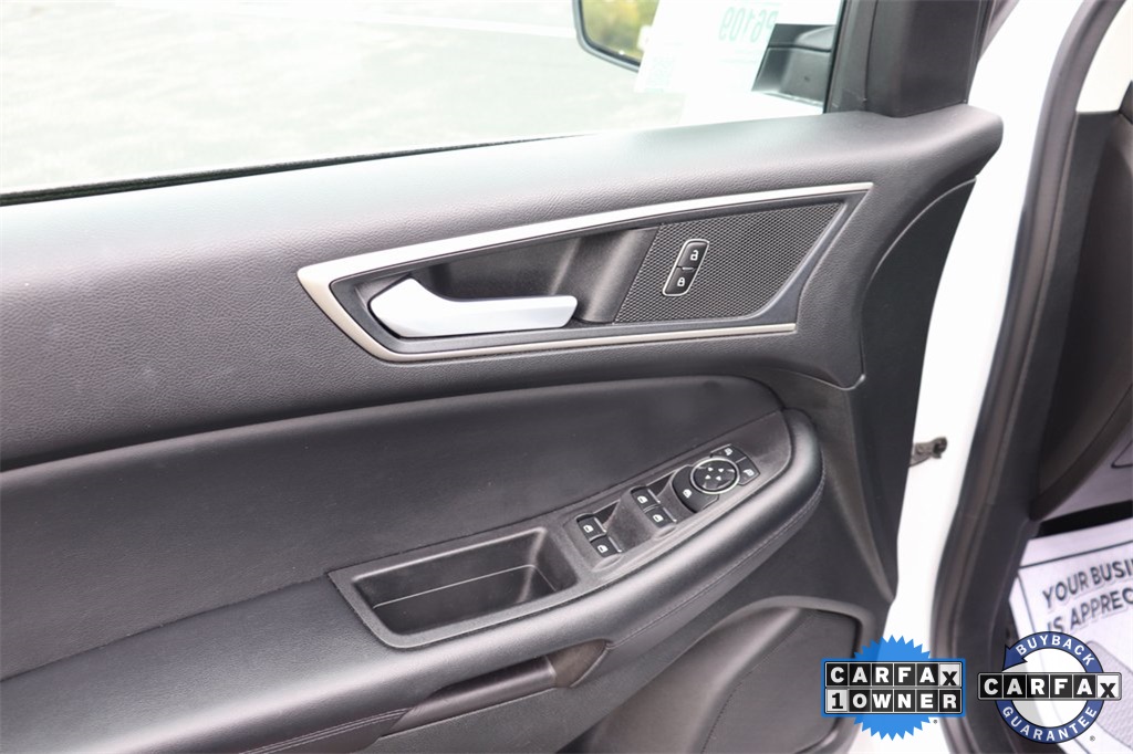 2023 Ford Edge SEL photo 22
