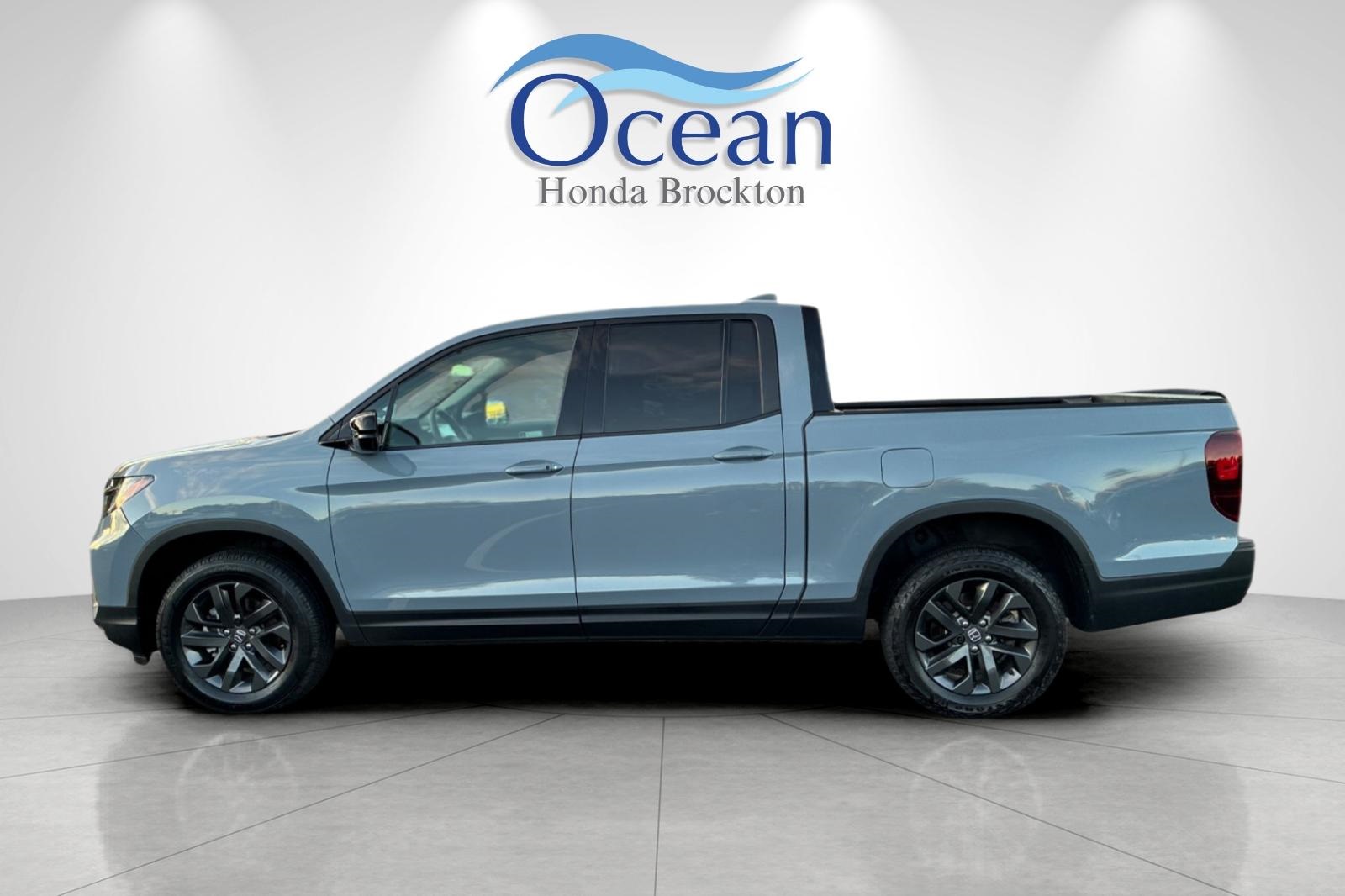 2023 Honda Ridgeline Sport photo 4