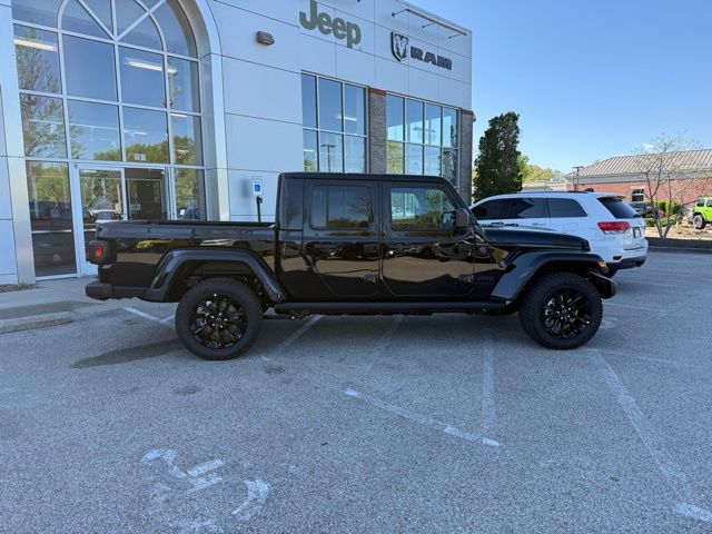 2025 Jeep Gladiator Sport photo 6