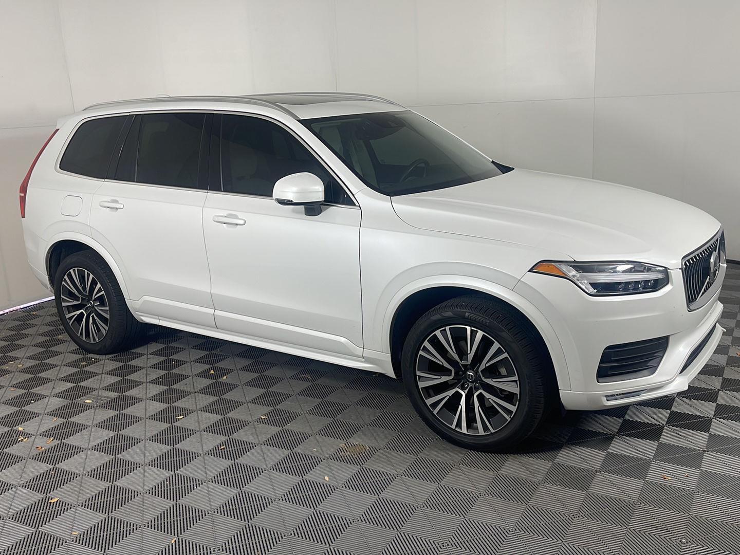 2020 Volvo XC90 Momentum photo 4
