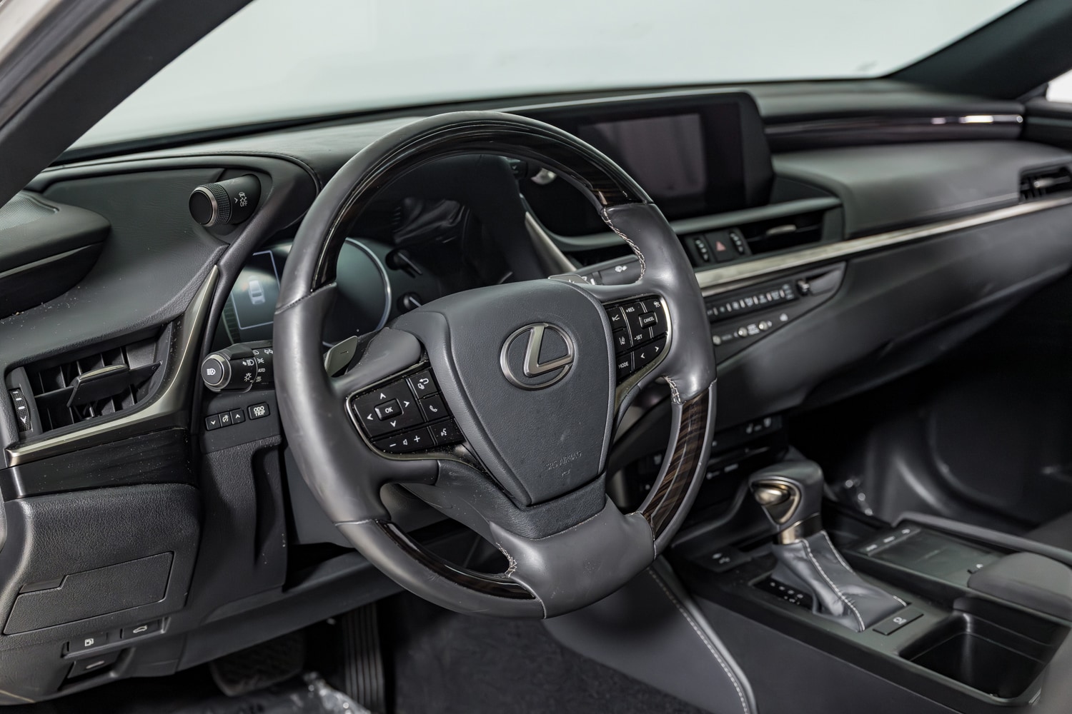 2021 Lexus ES 250 photo 17
