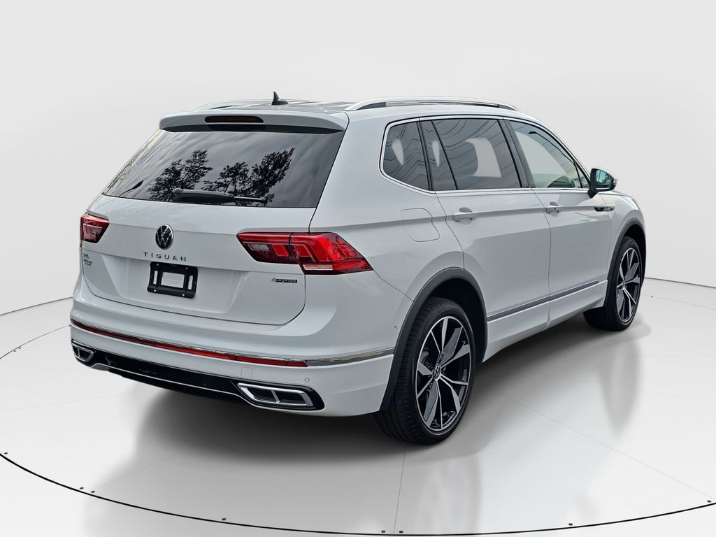2024 Volkswagen Tiguan SEL R-Line Black photo 4