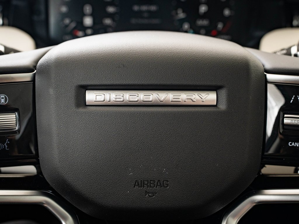 2025 Land Rover Discovery Sport S photo 23