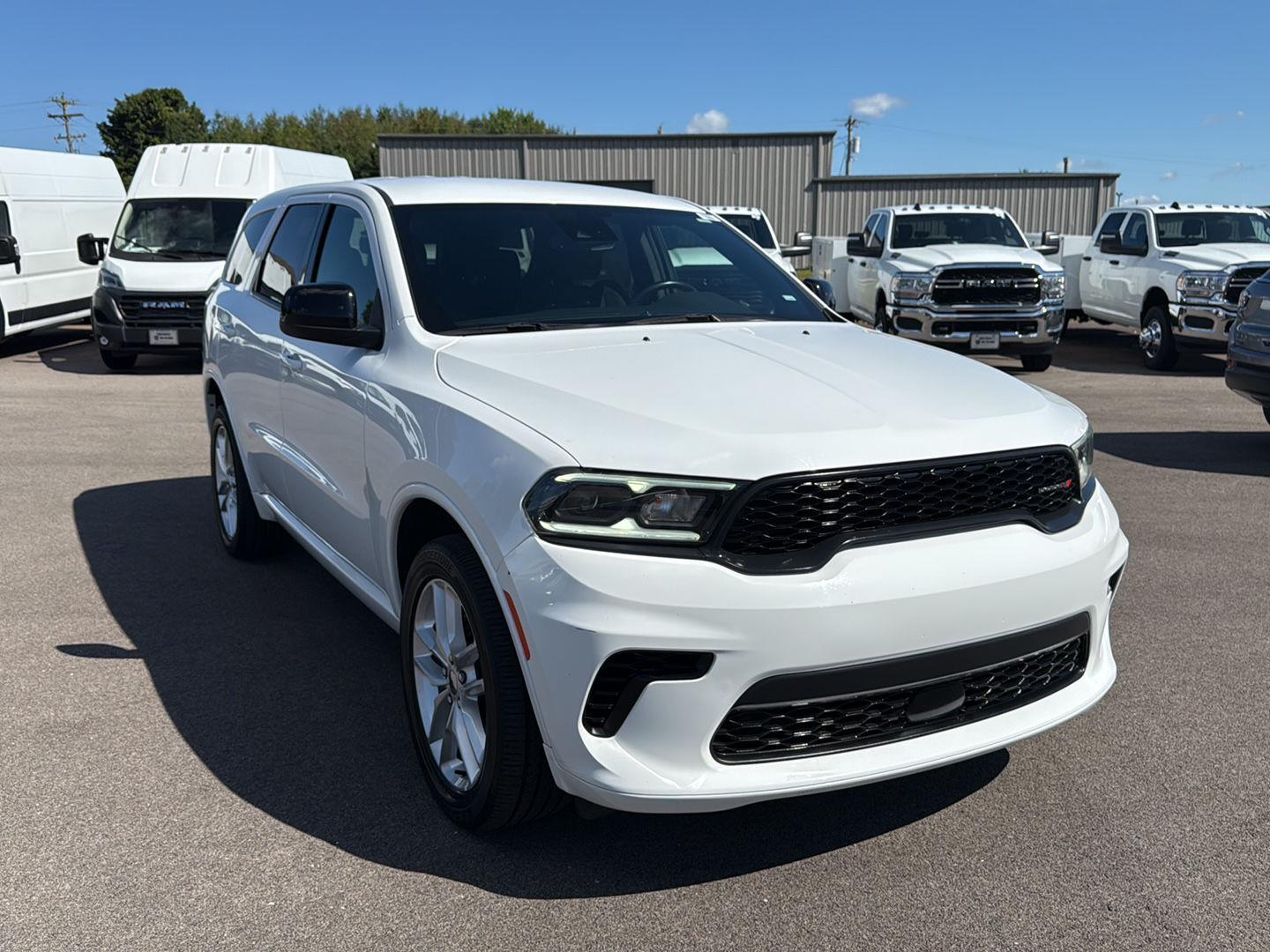 2023 Dodge Durango GT photo 2