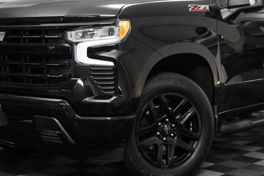2023 Chevrolet Silverado 1500 RST photo 3