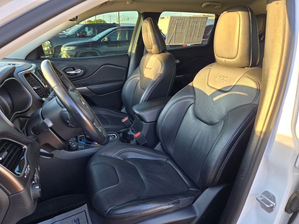 2019 Jeep Cherokee Limited photo 13