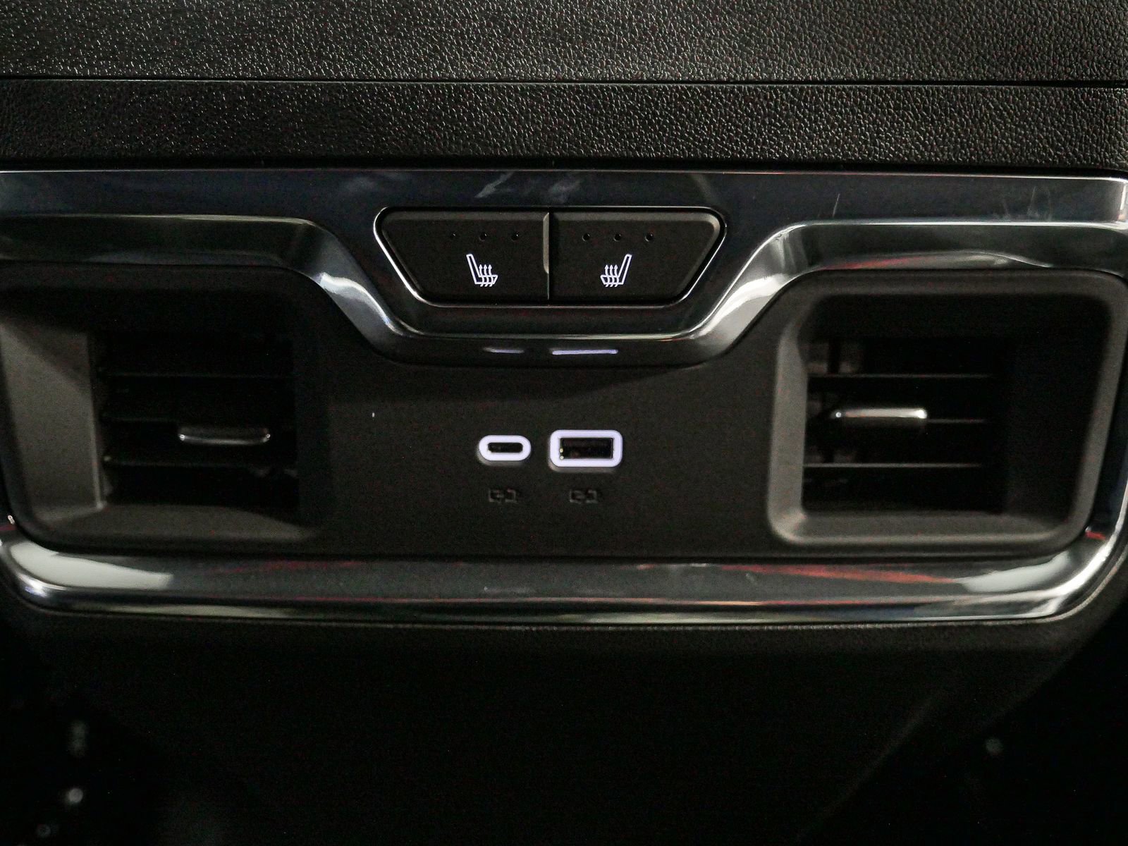 2025 Gmc Sierra 3500 HD Denali Ultimate photo 26