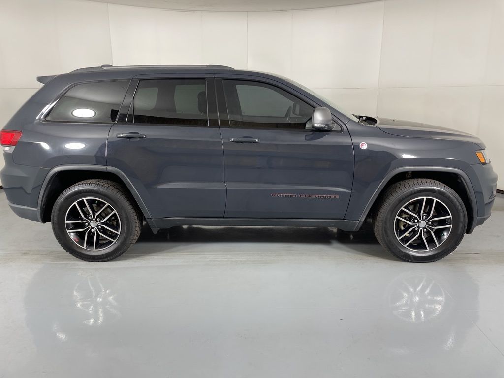 2017 Jeep Grand Cherokee Trailhawk photo 4